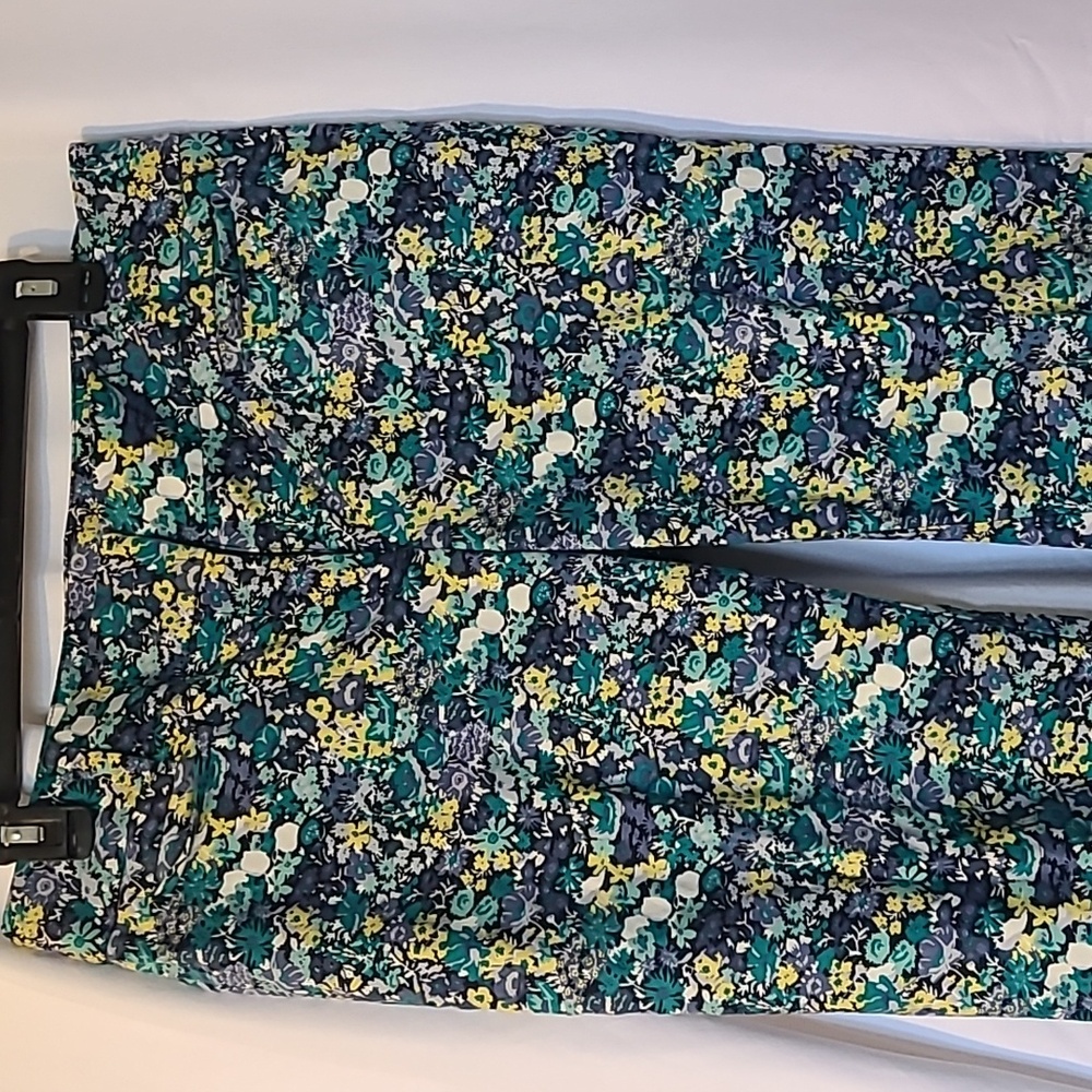 Ann Taylor LOFT pant Marisa blue floral print size 8